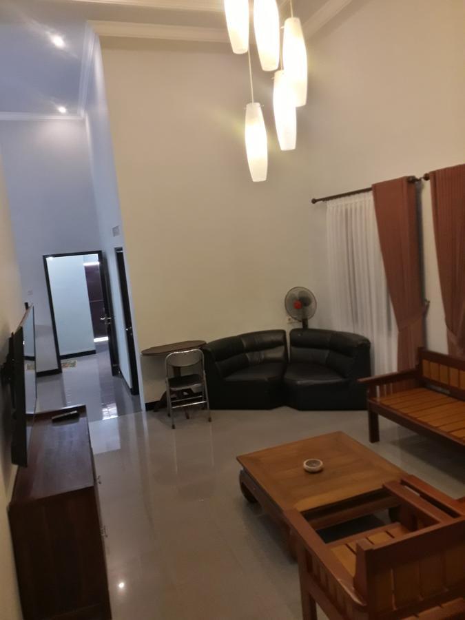 Banyu Homestay Banyuwangi  Exterior photo
