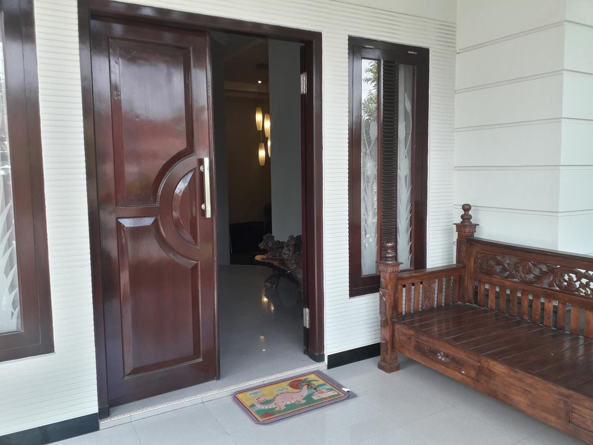 Banyu Homestay Banyuwangi  Exterior photo