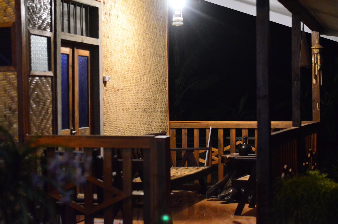 Banyu Homestay Banyuwangi  Exterior photo