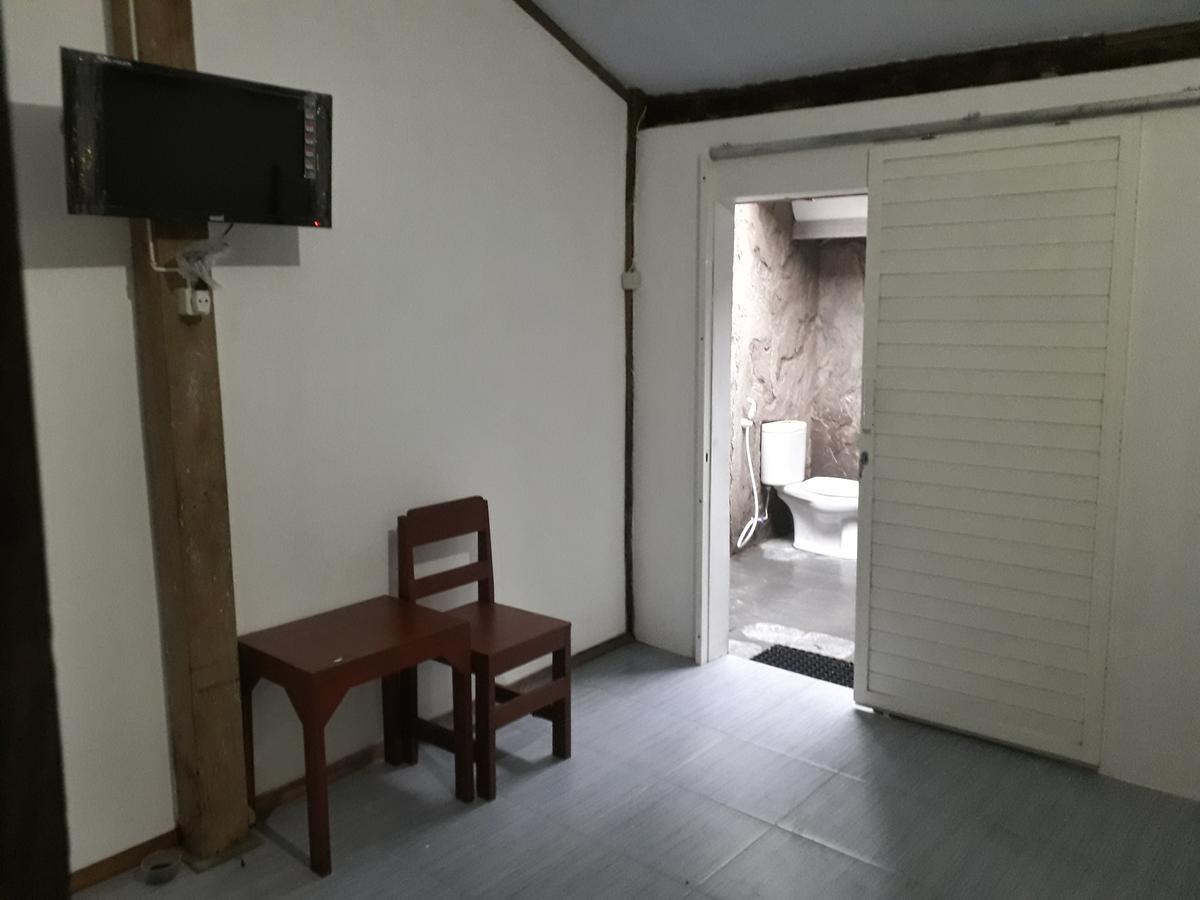 Banyu Homestay Banyuwangi  Exterior photo
